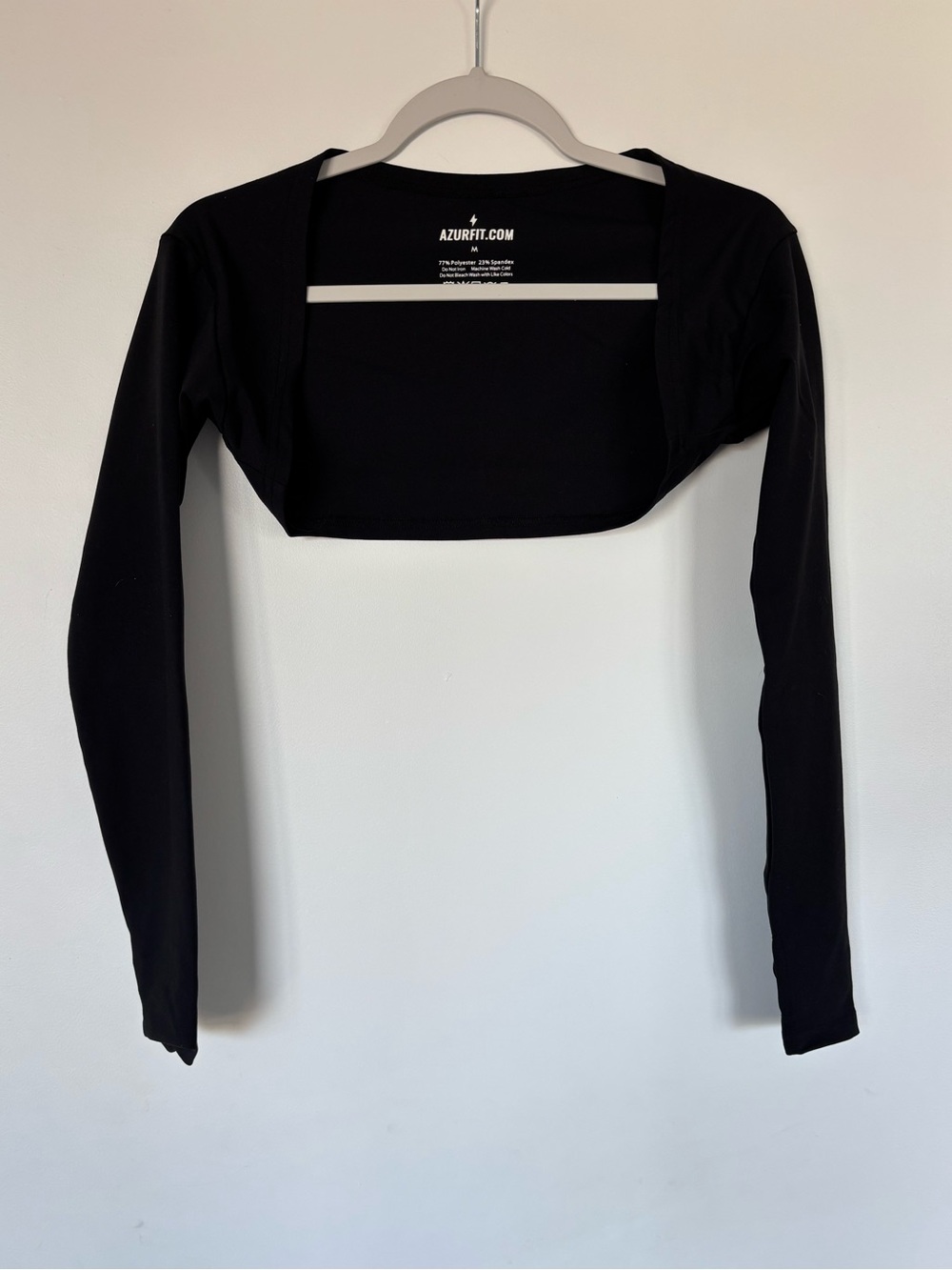 AzurfIt Black Cropped Long-Sleeve Bolero Shrug
